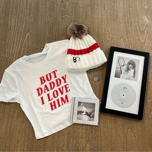 Signed Taylor swift tortured poets cd Travis Kelce bundle